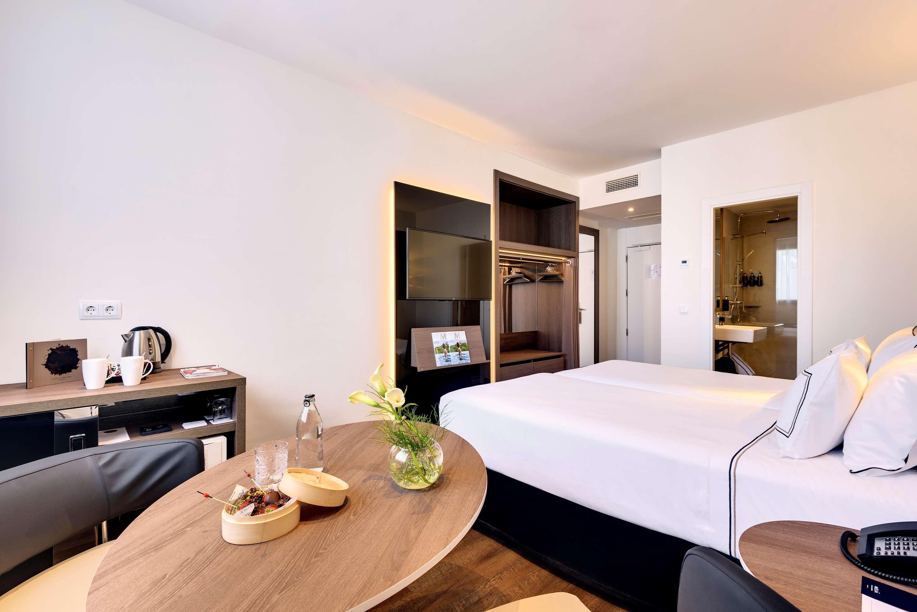 Melia Madrid Serrano Exterior photo