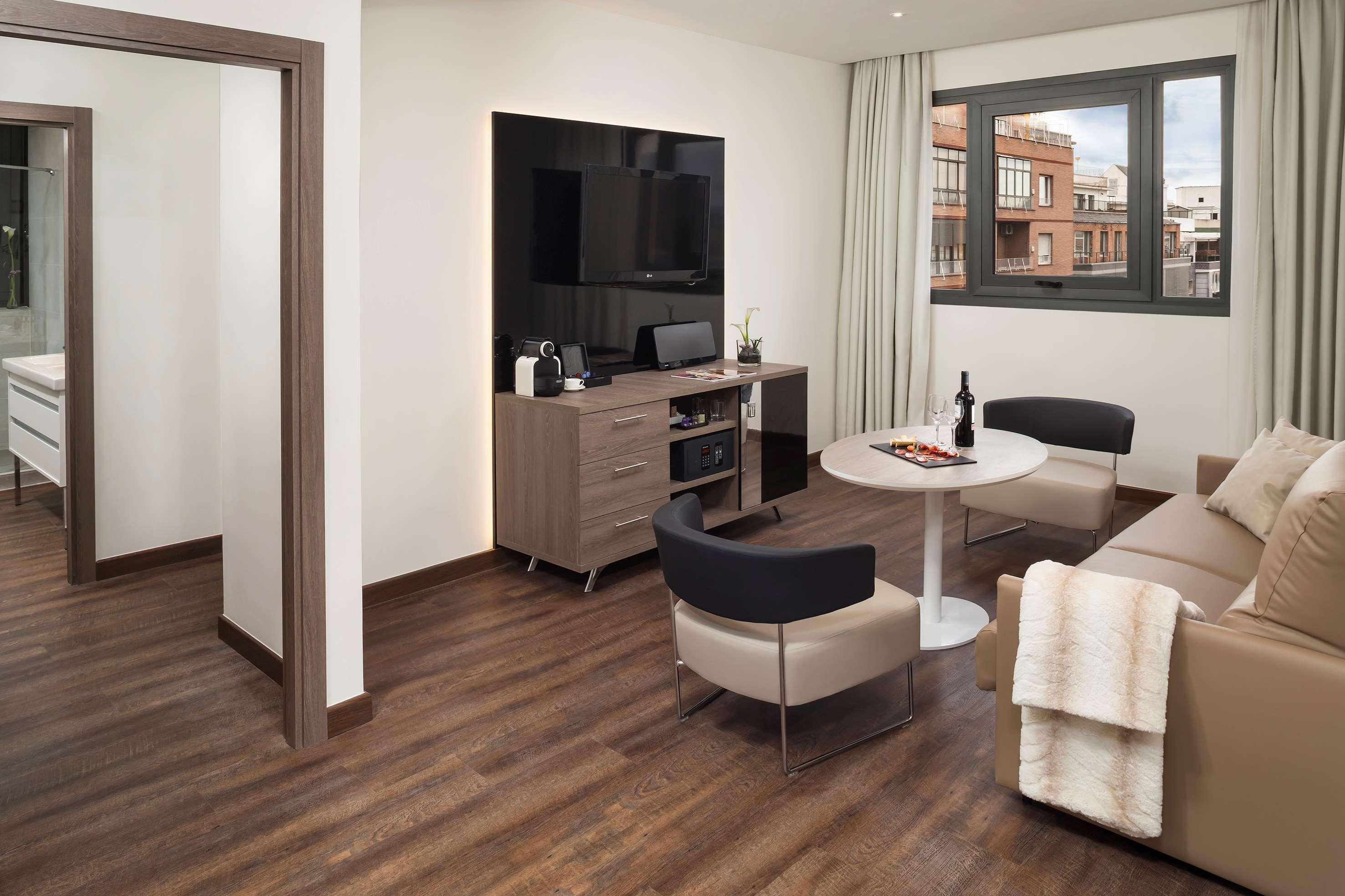 Melia Madrid Serrano Exterior photo