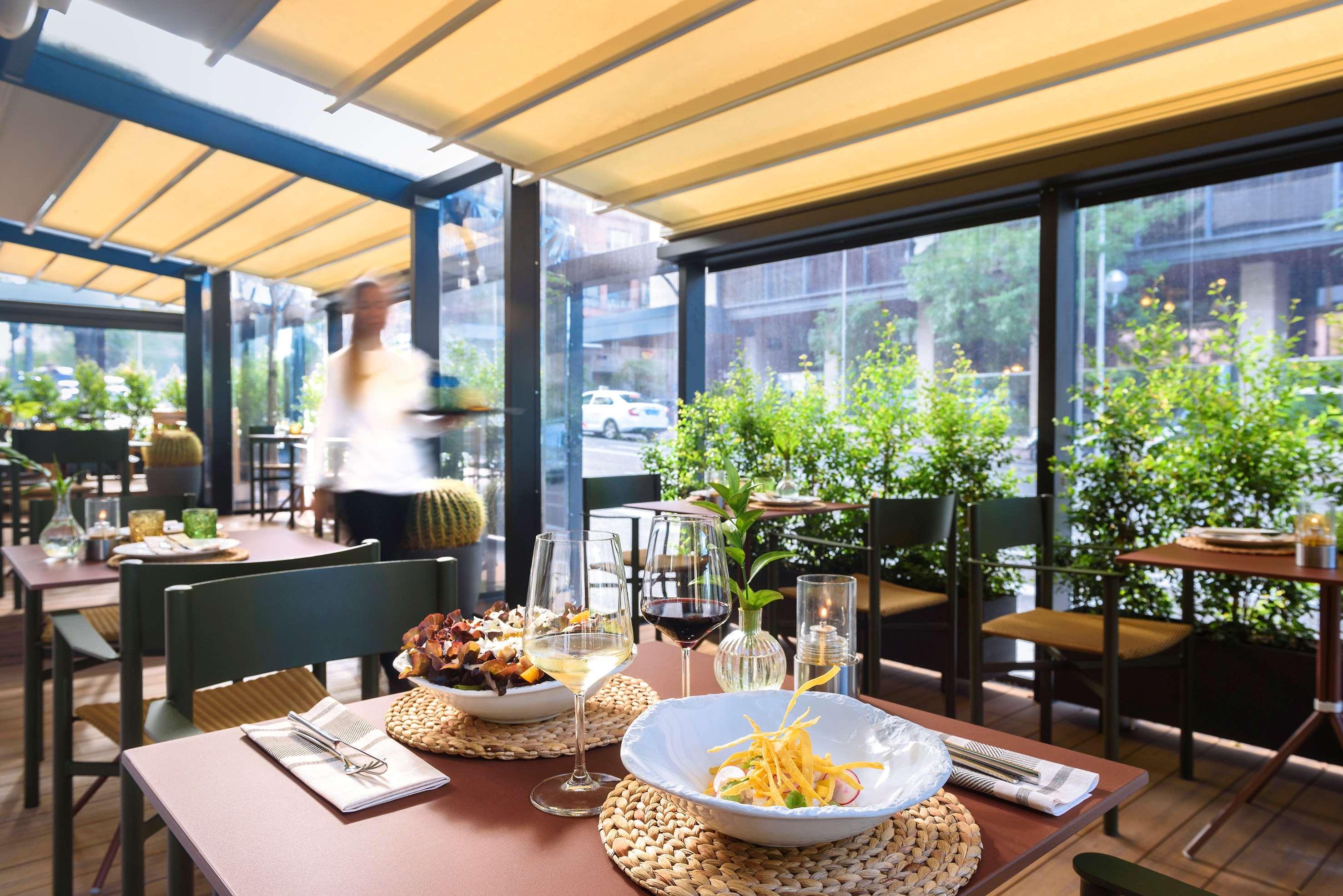 Melia Madrid Serrano Exterior photo